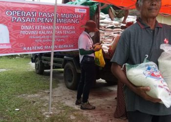 Pemprov Gelar Pasar Penyeimbang di Kelurahan Langkai