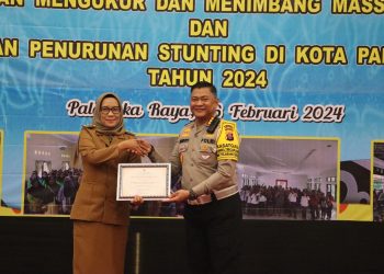 Dirlantas Polda Kalteng Terima Penghargaan Peduli Stunting