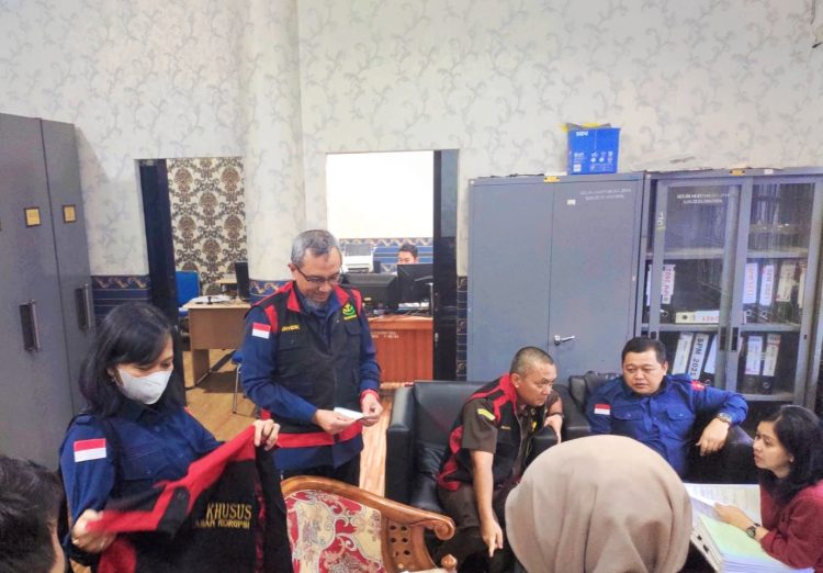 Kejaksaan Geledah Gedung Pascasarjana UPR