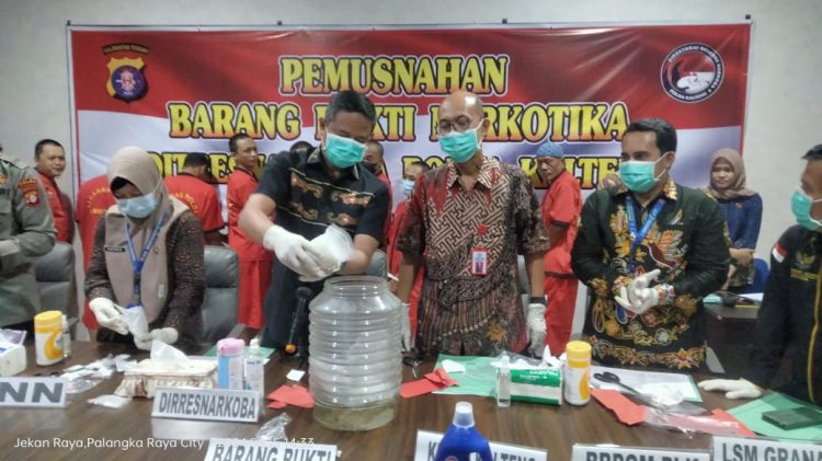 Polda Kalteng Musnahkan 798 Gram Sabu dan 28,49 Gram Ganja