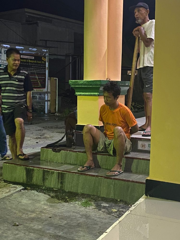 Pencuri Kotak Amal Tepergok Beraksi di Masjid