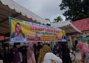 Pemko Salurkan 9 Ton Beras SPHP di Kereng Bangkirai