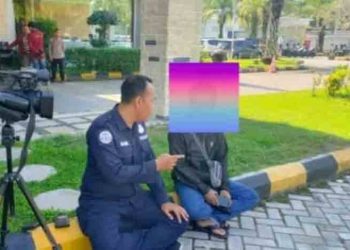 Pria Ini VCS dengan Cewek yang Ternyata Cowok, Kena Peras Pula