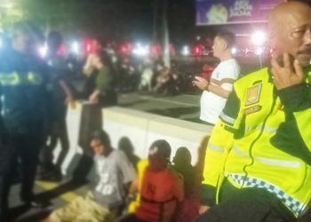 Dua Copet Babak Belur Diamuk Warga