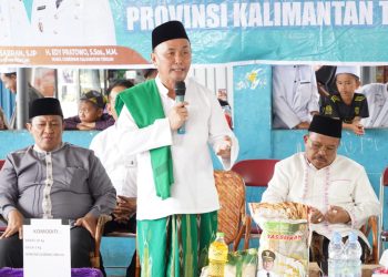 Gubernur Gratiskan Paket Sembako Saat Gelar Pasar Murah di Pelabuhan Rambang