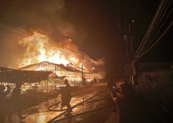 Komplek Mendawai Diamuk Si Jago Merah