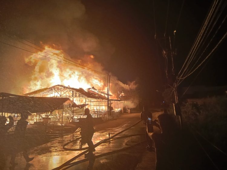 Komplek Mendawai Diamuk Si Jago Merah