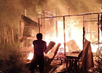 Rumah Kosong di Tampung Penyang Ludes Terbakar