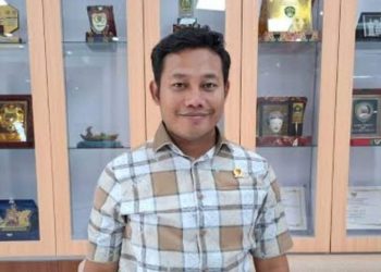 Guru Memiliki Peran Besar Dalam Membimbing Siswa