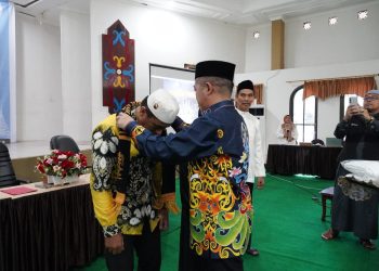 Wakili Gubernur, Plt Karo Kesra Lepas Keberangkatan 121 Jamaah Umrah   