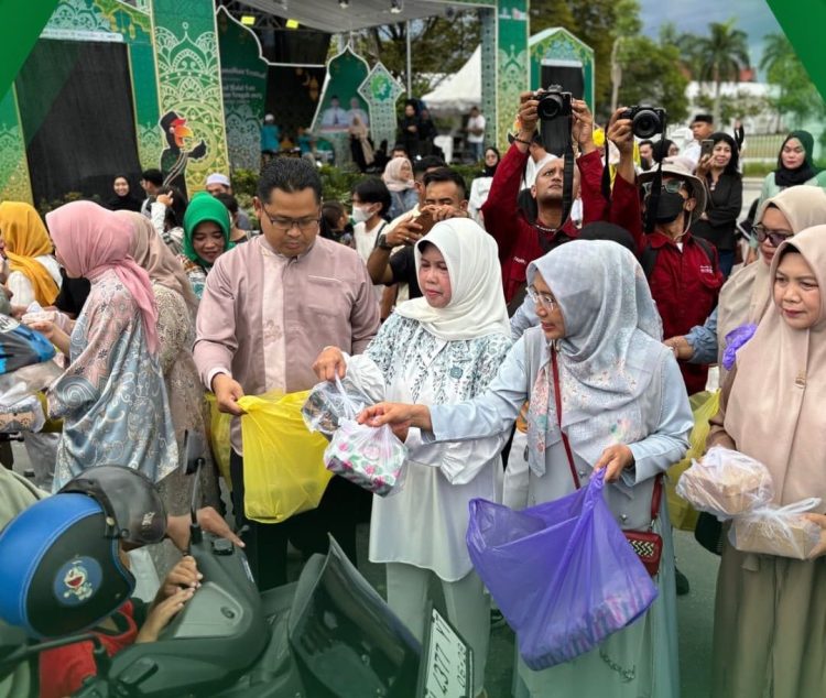 Dinas TPHP Berpartisipasi di Pasar Murah National Halal Fair