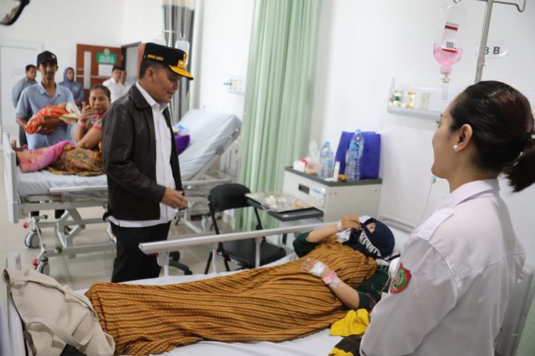Gubernur Tinjau Layanan Kesehatan di RSUD Doris Sylvanus