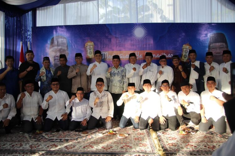 Gubernur Hadiri Buka Puasa Bersama DPW PAN Kalteng