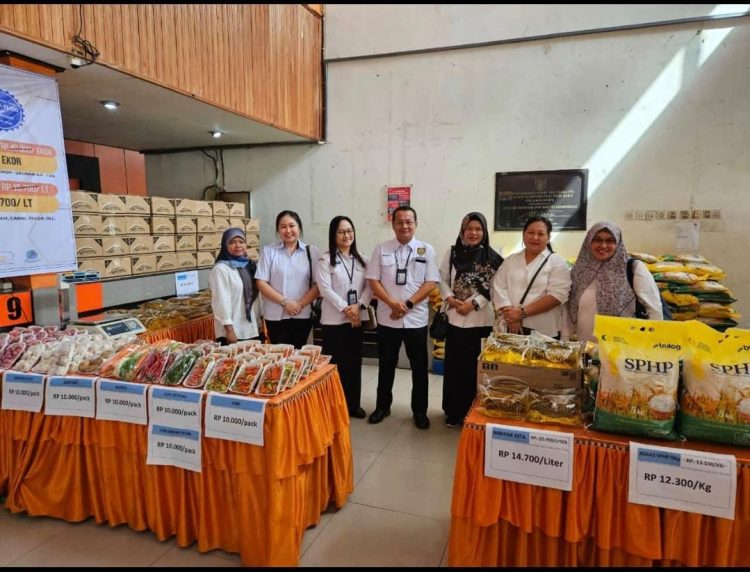 TPHP Kalteng Tinjau Operasi Pasar Pangan Murah di Palangka Raya