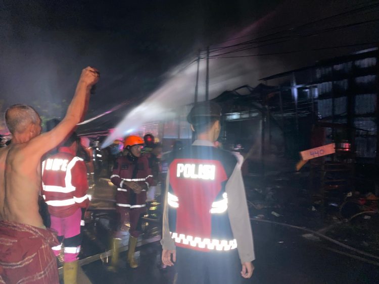 Kios Sembako di Pahandut Seberang Ludes Terbakar