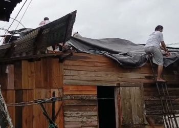 Belasan Rumah dan Pasar Ramadan Porak Poranda Diterjang Angin Kencang