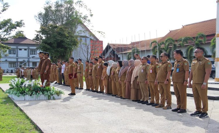 Bupati Pimpin Apel Besar Gabungan   