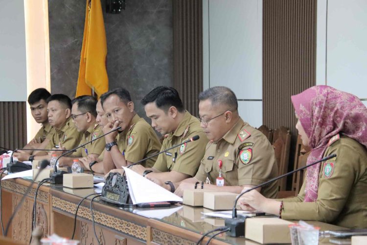 Dinas PMD Hadiri RDP dengan DPRD Kalteng