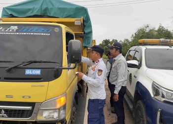 Dishub Gelar Razia Angkutan Barang Secara Terpadu