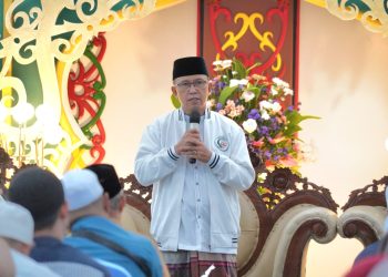 Tokoh Agama dan Pengurus Masjid Terima Tali Asih dari Gubernur