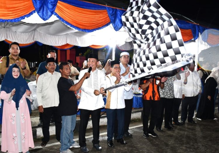 Bupati Lepas Peserta Lomba Bagarakan Sahur