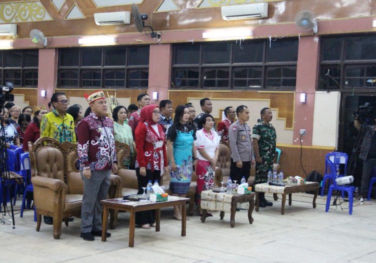 Natal Gabungan Cerminan Kerukunan Masyarakat di Barsel