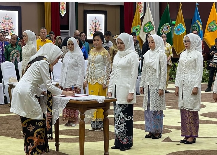 Permana Sari Desmi Dilantik sebagai Ketua Dekranasda Barsel