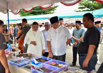 Wabup Dodo Resmikan Pasar Ramadan