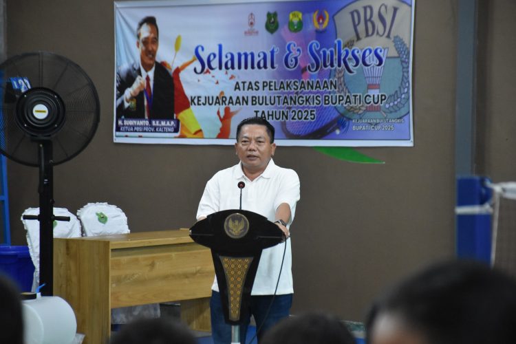 Wiyatno Buka Kejuaraan Bulu Tangkis Bupati Cup 2025