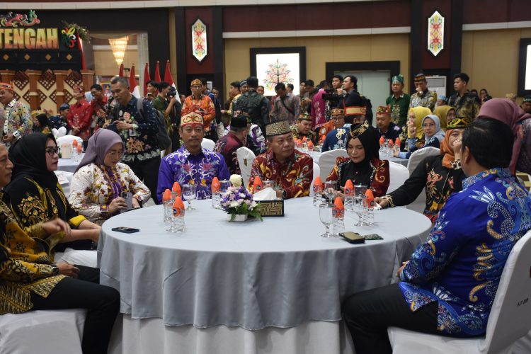 Junjung Prinsip Semangat Huma Betang