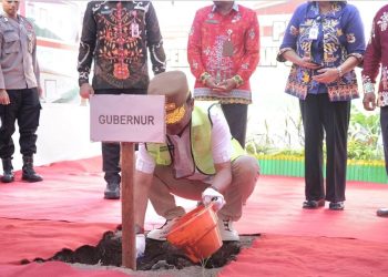 Gubernur Letakan Batu Pertama Pembangunan Dapur Makan Bergizi Gratis