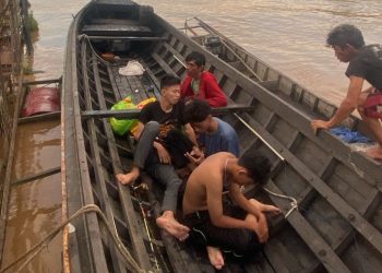 Kelotok Rombongan Pemancing Karam, Satu Remaja Hilang