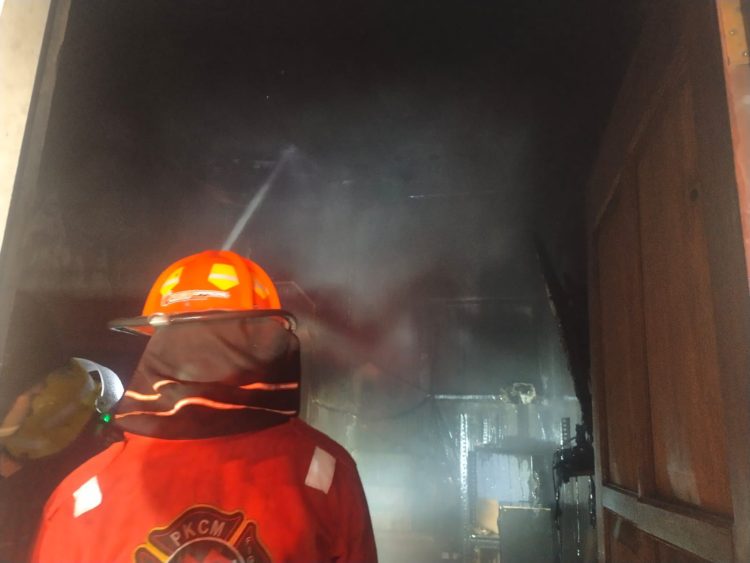 Kebakaran di Hotel Hawai Hanguskan Ruang Karaoke