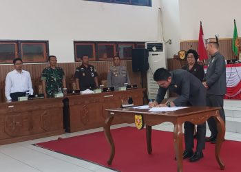 DPRD Gunung Mas Sahkan Empat Raperda
