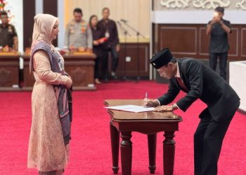 DPRD Kalteng Lantik PAW Anggota Dewan Pengganti Agus Pramono