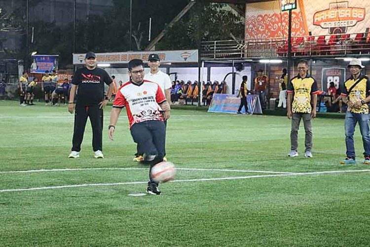 Meriahkan Hari Bhayangkara ke-79, Turnamen Mini Soccer Antar Instansi Resmi Bergulir di Kapuas