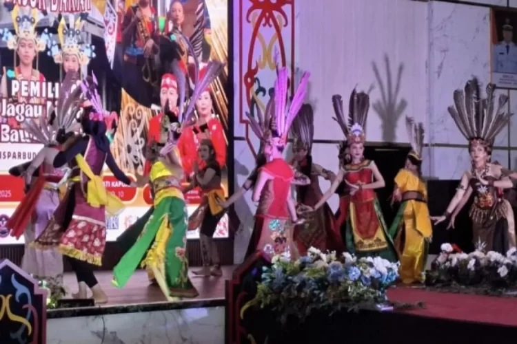 Dewan Dukung Pelajar Ikut Ajang Jagau dan Bawi Kameluh Kapuas