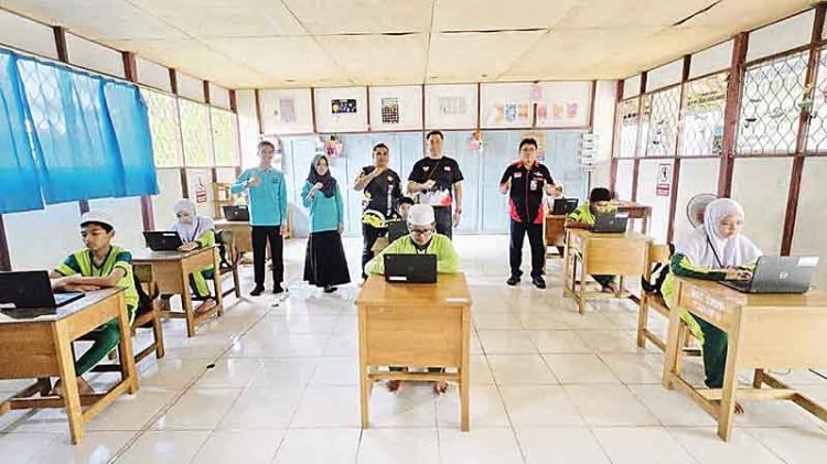 SD di Kapuas Hilir Gelar USBK Berbasis Aplikasi, DPRD Apresiasi Langkah Maju Dunia Pendidikan