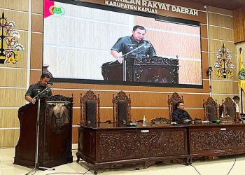 DPRD Kembali Paripurnakan Pembahasan Enam Raperda
