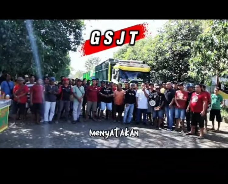 Tuding Gubernur Kalteng Diskriminasi, Perkumpulan Sopir Truk Ancam Blokir Pelabuhan