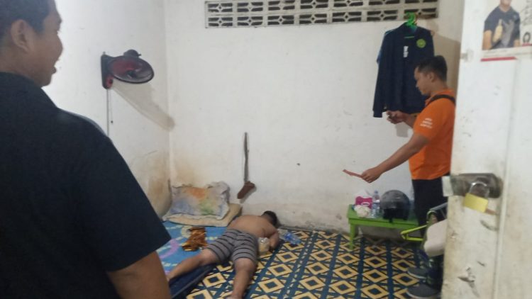 Mayat di Kamar Kos Gegerkan Warga Jalan Yos Sudarso