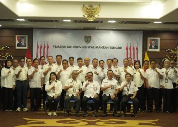 Rapat Pemprov dan Pemkab/Pemko Bahas Kartu Huma Betang Sejahtera