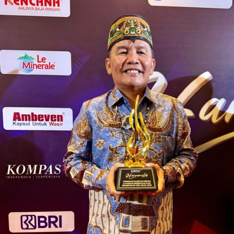 Agustiar Sabran Terima Penghargaan Nasional atas Kepedulian terhadap Kesehatan dan Gizi Anak