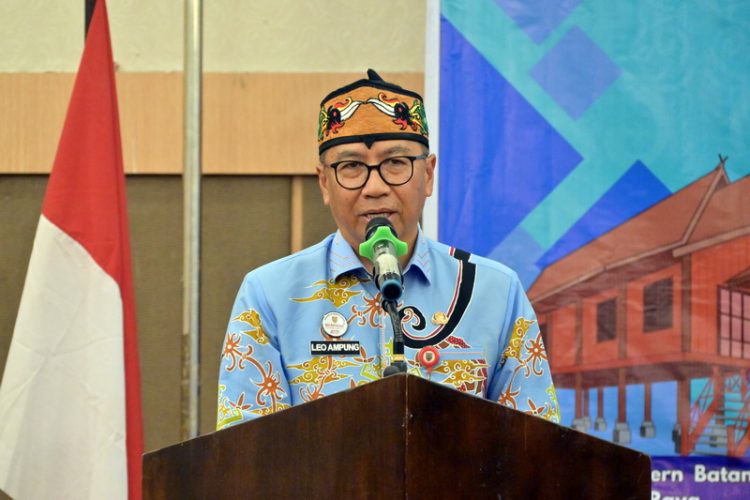 Leonard Tekankan Harmoni Pembangunan dan Alam