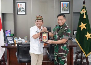 Pangdam XXII Sambut Gubernur Kalteng, Teguhkan Komitmen Kebersamaan