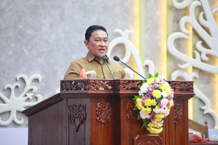 Wagub Tanggapi Pandangan Fraksi DPRD Terkait Perubahan APBD 2025