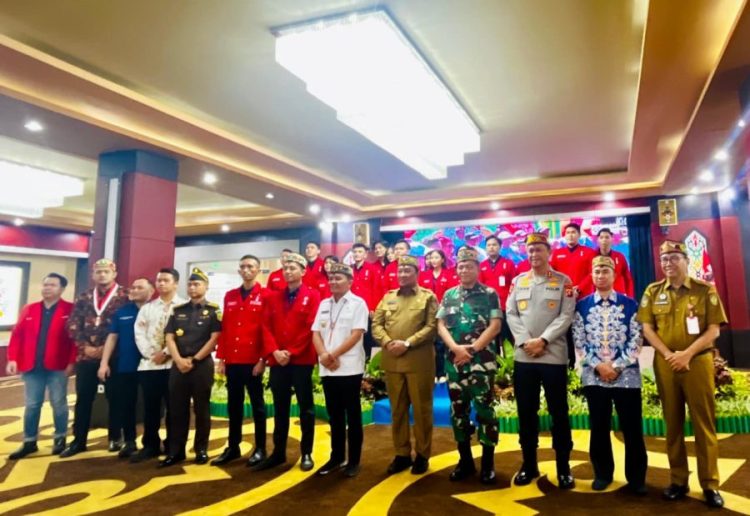 Pelantikan GMNI Kalteng, Agustiar Dorong Mahasiswa Perkuat Nilai Kebangsaan