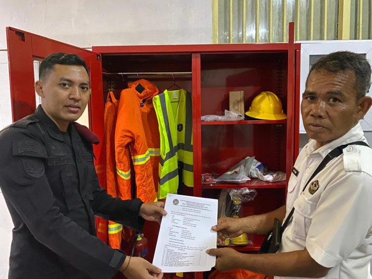 Rutan Kapuas Terima Bantuan APD Kebakaran