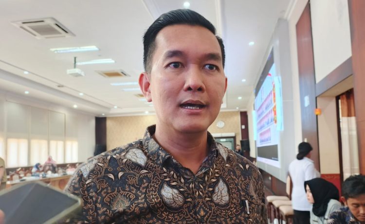 Warga Tumbang Manjul Sampaikan Aspirasi ke DPRD: Minta Perbaikan Jalan dan Akses Internet