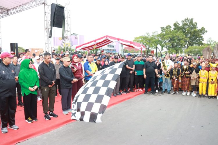 Gubernur Buka Jalan Sehat dan Deklarasi Pemilu Damai